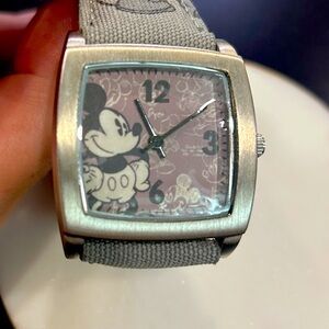 Mickey watch brand new without tags